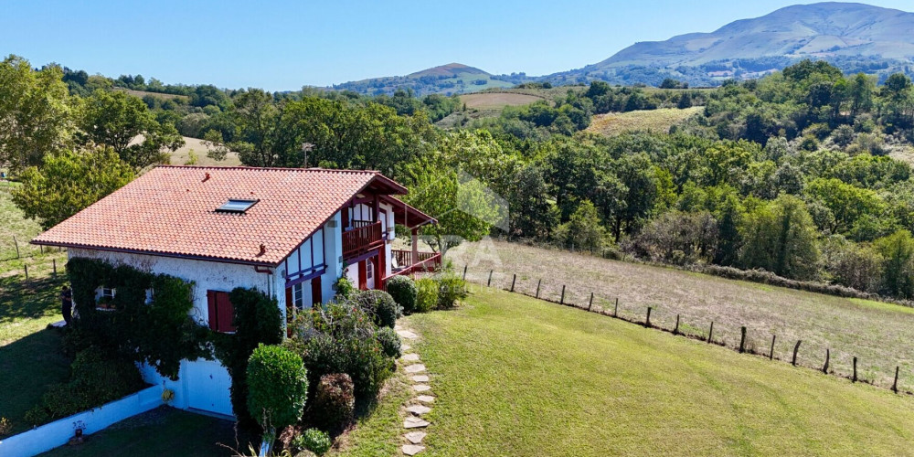 maison à CAMBO LES BAINS (64250)